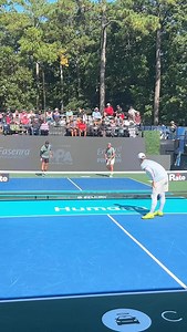 Brilliant baseline D and a rare fault by the best to ever do it. Still not exactly sure what the fault was. 🤔 | The Kitchen - Pickleball