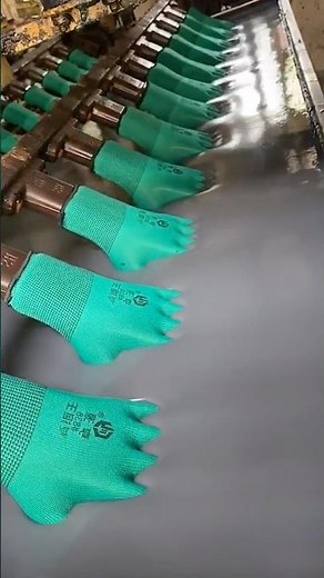 Behind the Scenes: How Everyday Gloves Are Born #satisfying ‪@MNSmartTech‬