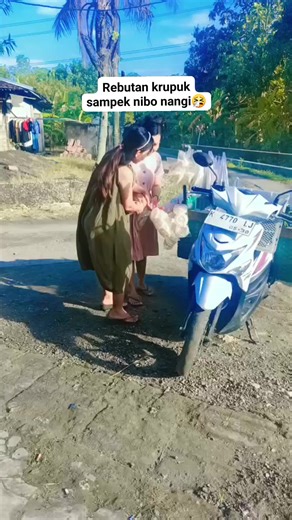 Dek Fitri on Instagram: "Nek rong gelut rong lego 🤣🤣🤣"