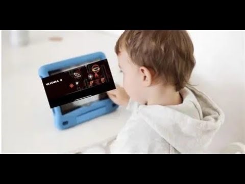 2 Year old plays Geometry Dash