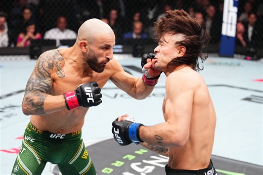 Alexander Volkanovski vs Diego Lopes 2 UFC 325 LIVE: Stream info, results, updates and more from Sydney