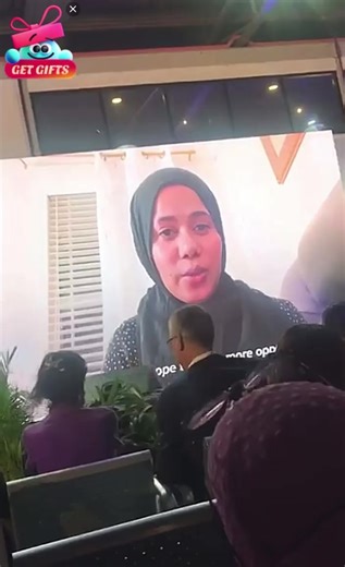 Refugee life is uncertain but our strength is not. We did not choose displacement, yet we choose resilience every day. Rohingya women turn survival into leadership and small opportunities into lasting change. This is dignity. This is self-determination. #rohingyawomen #rohingya #rwdn #rohingyamalaysia @Sharifah Shakirah