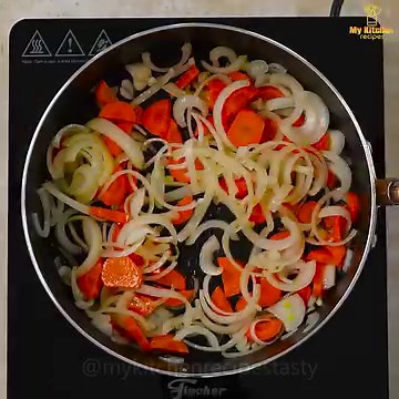 536K views · 629 reactions | My family's favorite zucchini recipe! I make it every weekend! Incredibly delicious | My Kitchen Recipes | Facebook