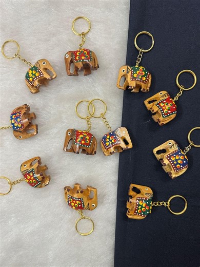 100 X Hand Painted Wooden Elephant Key Chain, Party Favor Gifts, Bulk Key Rings for Gifts - Etsy