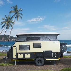 [Hot Item] Offroad Trailer Camper Travel Van Caravan with Ensuitefor Sale