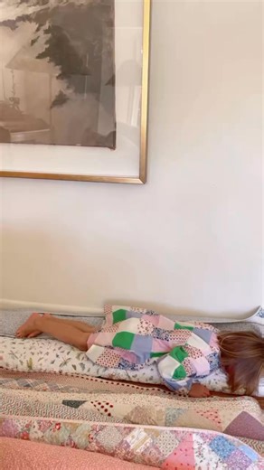 More in the works 💃🏻 Video by TheQuiltGroup #quilting #quilttok #quiltingwithfriends #quilt #quiltingismytherapy #quiltingfun | Jennifer