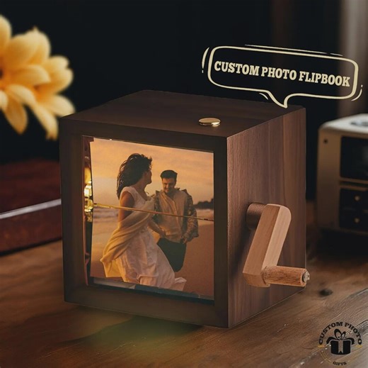 Custom Walnut Flipbox Animation Photo Album, Hand-cranked Memory Frame, LED Night Light - Etsy UK