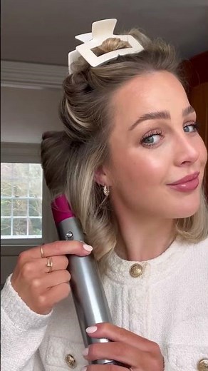 HOW I CURL & STYLE MY SHORT HAIR WITH THE DYSON AIRWRAP ✂️ #dysonairwrap