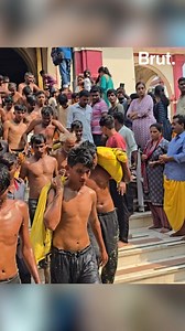 999K views · 11K reactions | In Dakor, Gujarat, devotees “loot” prasad at the Ranchodrai Temple after the Annakut ceremony. This is a centuries-old post-Diwali tradition that is managed by police and celebrated by people from 80 nearby villages. | Brut India | Facebook