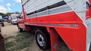 Nissan np300 redilas en el tianguis de autos descubre cuanto cuestan #trokas_chingonas #np300 #ESTAQUITAS | Hunter Vlogs