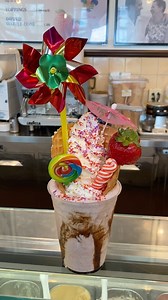 Wild Strawberry Milkshake! 😍🥛🍨🍓 | Foody Fetish