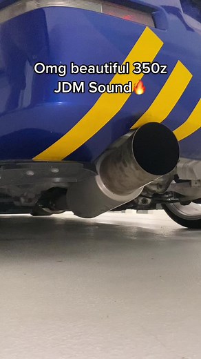 Stunning 350Z Exhaust Sound Showcase in Garage