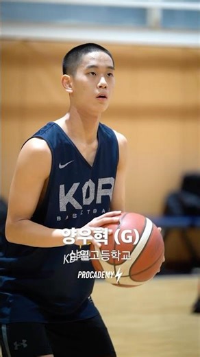 양우혁의 풀업 점퍼