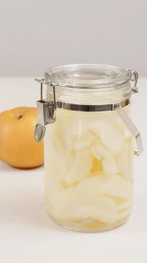 "Pickled Pears" made with delicious vinegar - just pickle them! #EasyRecipe #DeliciousVinegar #Pi...