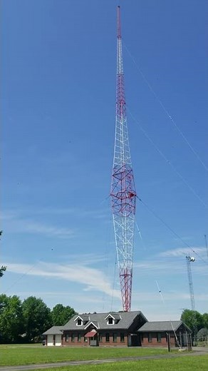 The WBNS AM 1460 radio tower... Look All New Guy Cables !!!