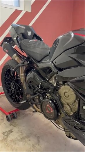FORCED CARBON STREETFIGHTER SE LADÍ DO POSLEDNÍCH DETAILŮ 🔥