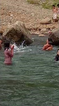 Bathing River \\ Before Bathing Kids \\ Daily Pop \\ Mandi Sungai eps.92 #shots