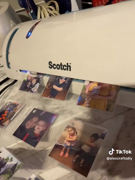 Double laminated keychain double sided images, these were my first key chains so I didn’t think to do double side .😆🥰 but I did improve them. I still love how they came out!!💕 #scotch #keychains #november