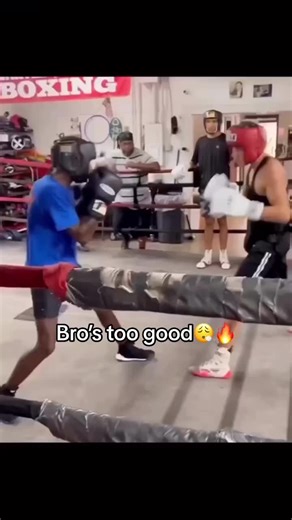 What’s this guy’s name? Rate his skills 1-10 💥 #sparringfootage #boxingfans #boxingcommunity #skills #viralvideos #rarevideo