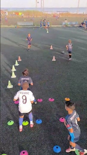U10 passing receiving coordination and agility drill #soccer #u10 #youthfootball #practice