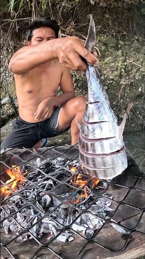 Grilling 2kg Skipjack Tuna Tail! 🔥 Outdoor Cooking!