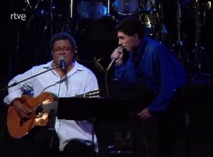 Hoy nos ha dejado Pablo Milánes... Nos vamos a mayo de 1994, al Teatro Monumental de Madrid y disfrutamos del concierto que ofreció junto a Joaquín Sabina como presentación de la Fundación Pablo Milanés -- > https://www.rtve.es/v/6741446/ Presenta Carlos Tena. Interviene también Juan Echanove. | Archivo RTVE