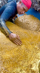 The process of finding gold | finding gold in bedrock fragments | finding an amazing gold nugget worth $799 November 2025‼️😱 | Yundra Gold . Digger