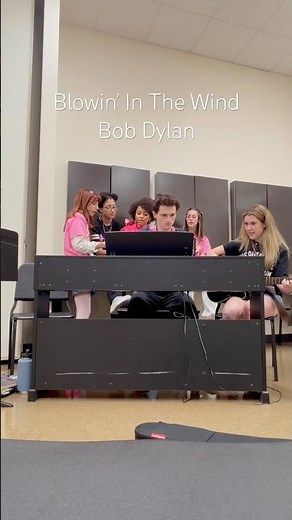 Blowin’ in the Wind by Bob Dylan at Kristin Chenoweth’s Broadway Bootcamp 🩷🖤 #bobdylan #singing