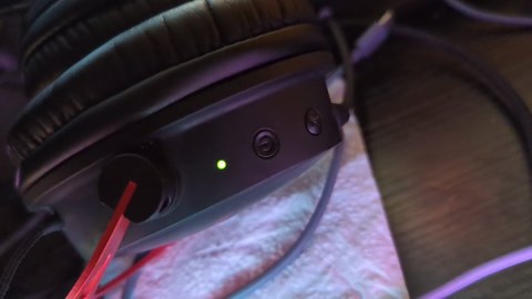 Headset won't connect