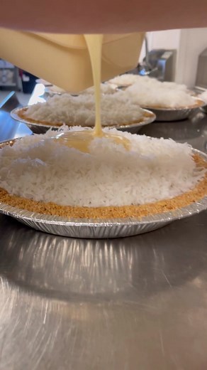 Delicious Almond Joy Pie Recipe