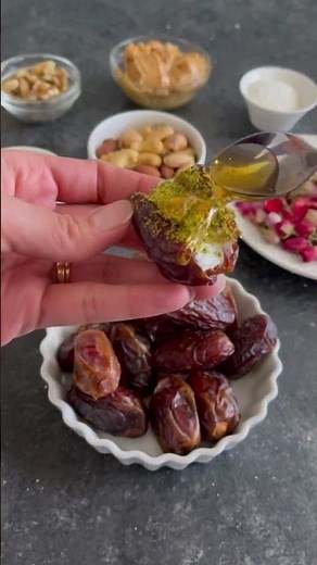 The Perfect 15-Minute Snack – Stuffed Dates 4 Ways