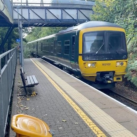 GWR Train 165 102 Arriving Digby & Sowton Exeter