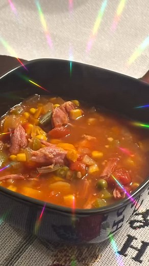 I made it. Smoked turkey leg soup and it’s the truth ❤️✌🏾 | Deborah Canady