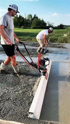 Concrete Foundations: How to Use a Power Screed for a Level Finish