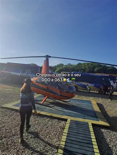 Verão 2026 na Praia: Passeio de Helicóptero Inesquecível