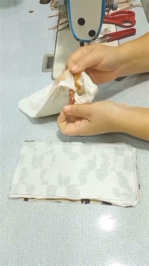 #phonepouch #sewing #handmade #sewingtutorial #sewingtips