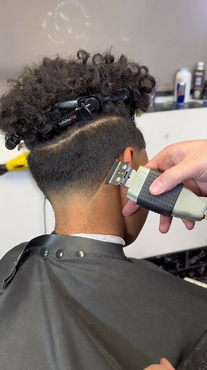 Precision Trimming with Andis T-Outliner | Tips for a Clean Taper Fade