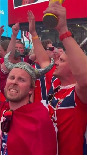 Norway fans do a 'Viking Row' in Times Square