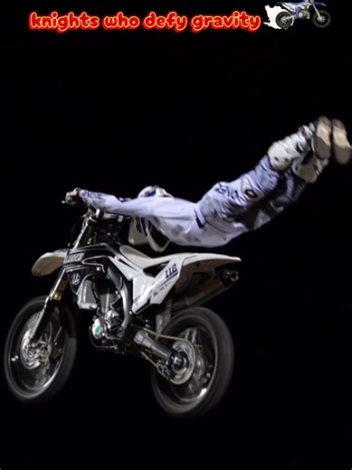 Auraaa Freestyle: Thrilling Motorcycle Stunts