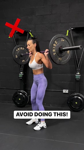 242K views · 4.1K reactions | SQUATS wrong ❌ VS right ✅ #fitnesstips #squat | LisaFiitt | Facebook