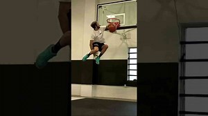Impressive dunk shot