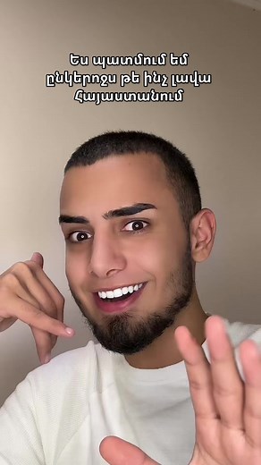 Expressive Hand Gestures Explained: Communication Tips