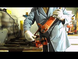 Dispozitiv ajutator de taiat cu flex