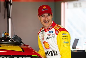 Joey Logano treasures Mario Andretti’s autograph and its heartfelt message from childhood