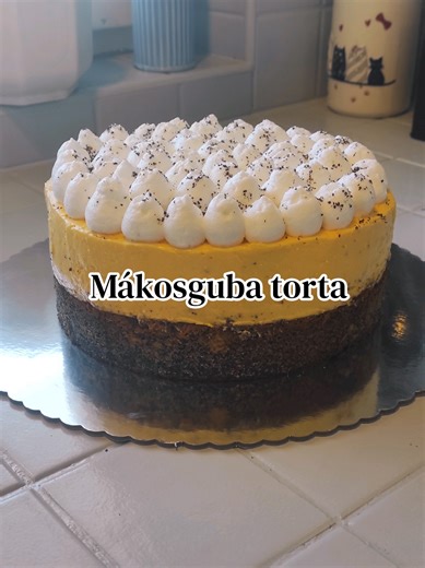 Mákosguba torta készítése a maradékok felhasználásával