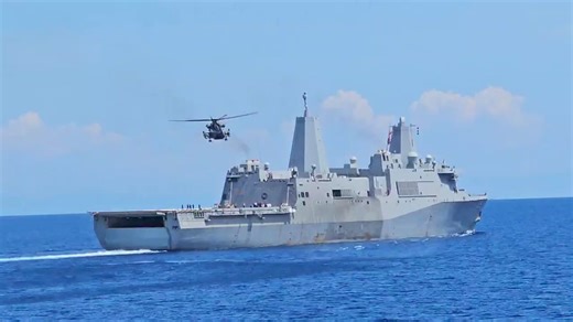 268K views · 5.5K reactions | Look | US Navy helicopter from USS Somerset (LPD-25) performs precise flight maneuvers during a PHOTOEX, gracefully landing back on the deck of LPD-25. #OneAFPOnePhilippines #StrongAFPStrongPhilippines #AFPyoucanTRUST | AFP Radio DWDD | Facebook