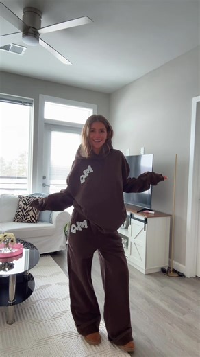 snowday ootd @The Hang Loose Hut 🤎 #ootd #fyp #outfitinspo