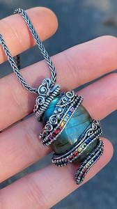 61K views · 15K reactions | This custom rainbow serpent pendant was a delight to make! It’ll soon be off to its new home in Australia.  . . . #wirewrappedjewelry #serpentjewelry #rainbowjewelry #handcraftedjewelry #wirewrappendant | Autumn Pridgen | Facebook