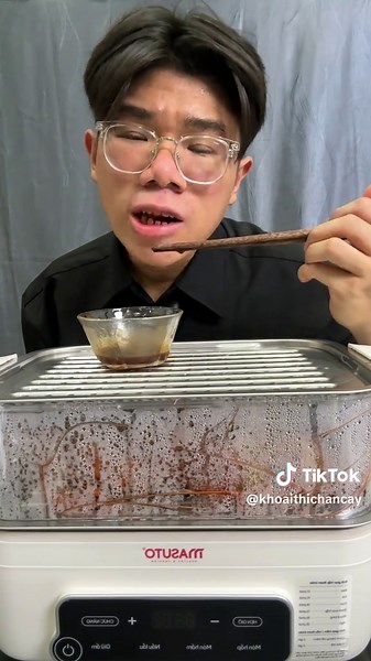 Hái cảo và tôm cùng lẩu hấp Masuto ngon tuyệt