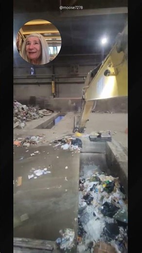 Mattress Turned Into Industrial Cleaning Tool #heavyequipment #operator #genius